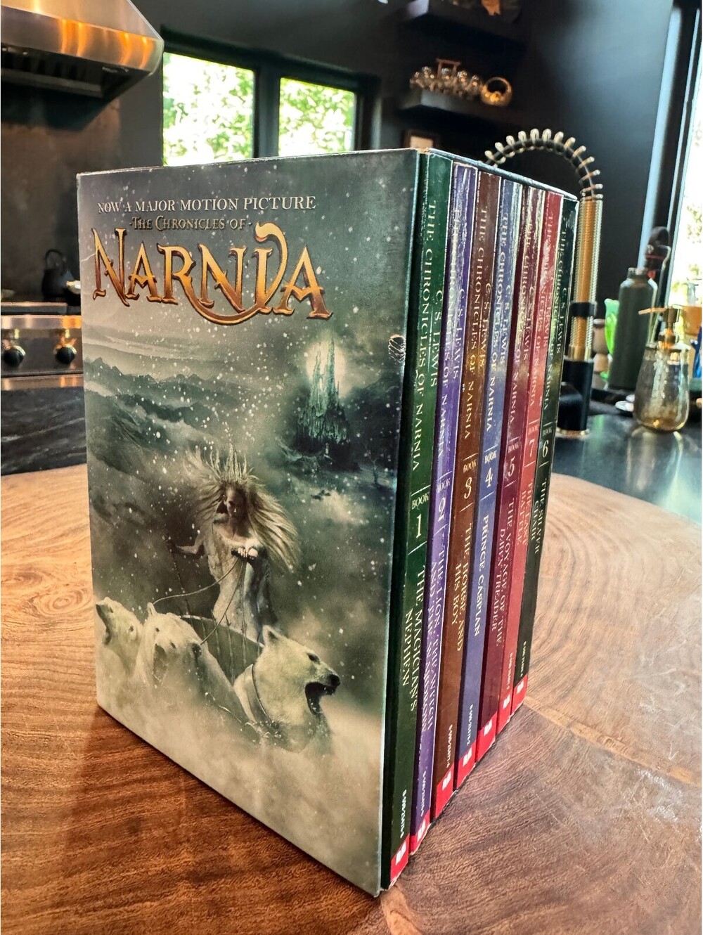 The Chronicles of Narnia 7-Book Box Set (Movie Tie-In Paperback)
